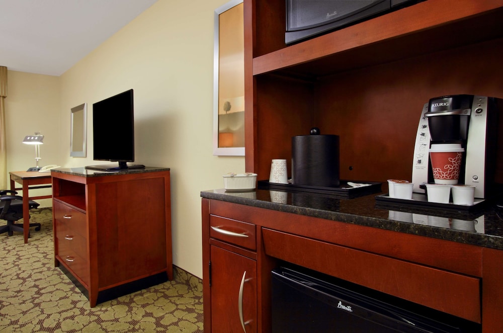 Hilton Garden Inn Columbus Airport - photo 16