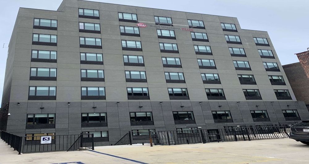 Best Western Plus City Line Hotel