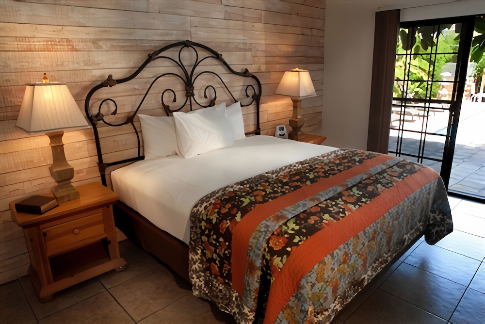 Hotel California a Town and Desert Boutique Hotel - photo 23