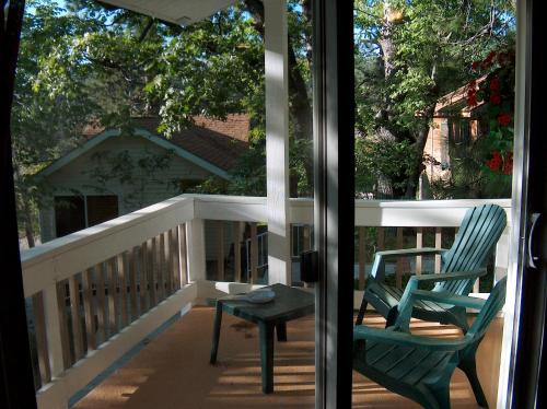 Hillside Breeze - carbon neutral hotel in Nassau