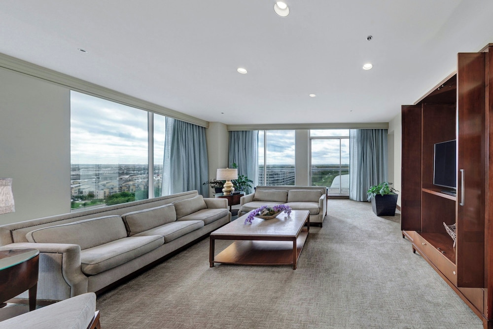Renaissance Dallas North Hotel - photo 28
