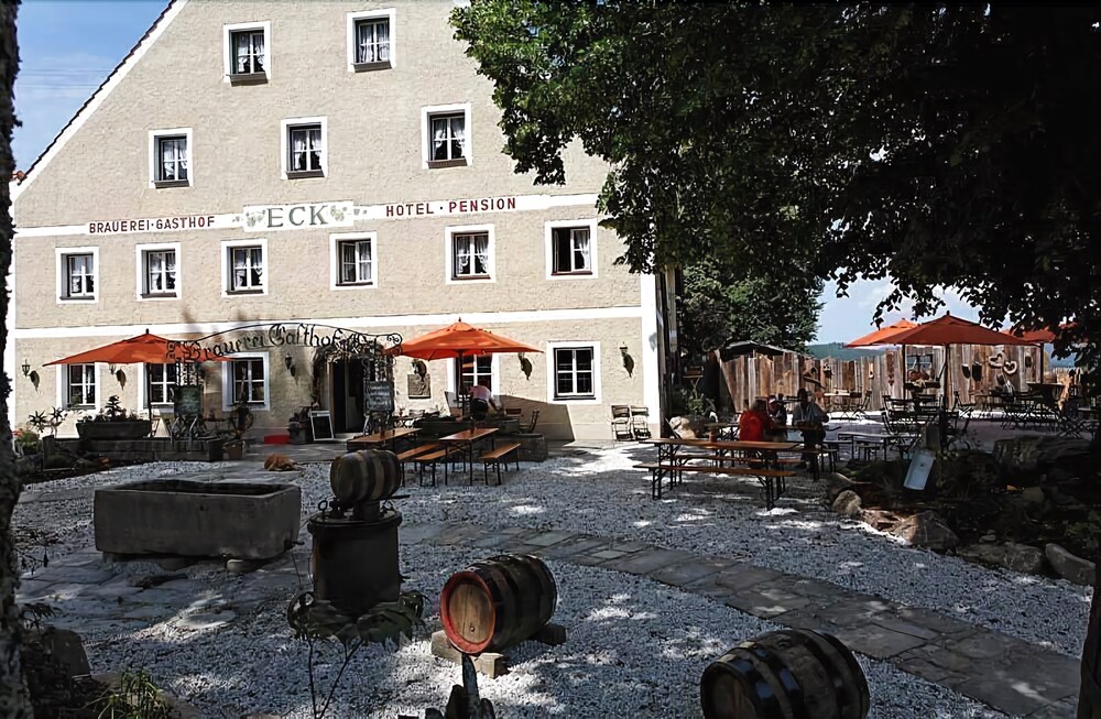 Brauerei Gasthof Eck — hotel in Bobrach