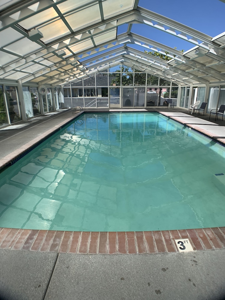 Brookings Inn Resort - photo 19