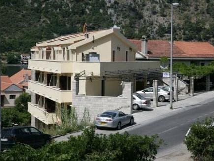 Accommodation Marija 2 in Dobrota, Montenegro