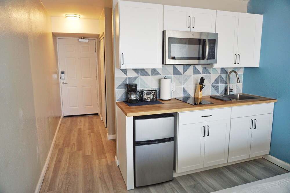Pirates Cove Resort Studios - photo 14
