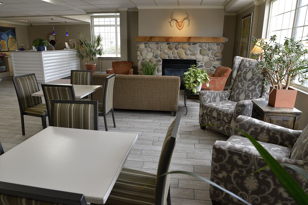 Hilltop Inn by Riversage - photo 2