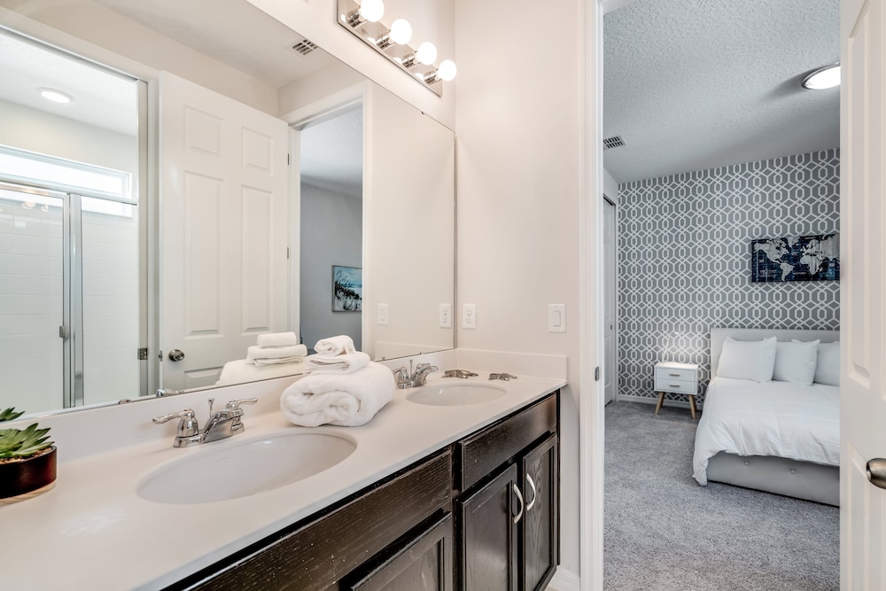 1822cvt New 9 Bedroom 6 Bathroom Resort Villa - photo 16