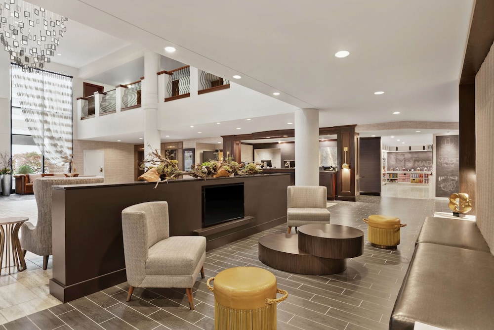 Doubletree by Hilton McLean Tysons - photo 4