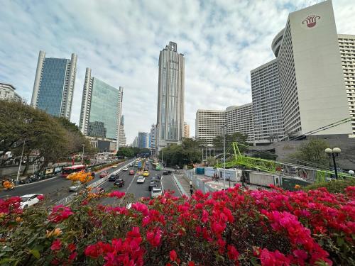 Guangzhou Youke Serviced Apartment Free shuttle bus during the Canton Fair — 4-Star Luxury Hotel in Guangzhou, People's Republic of China