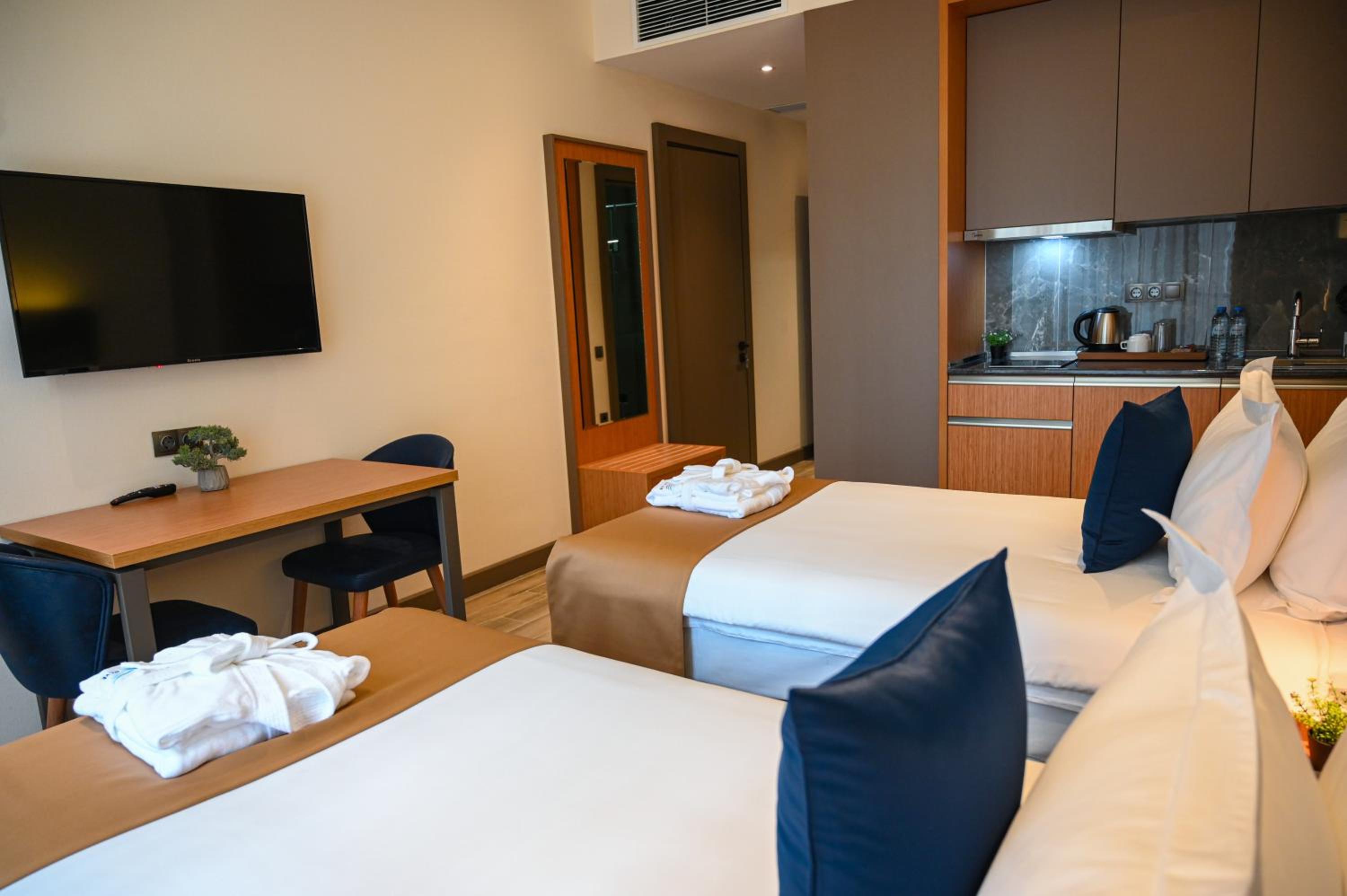 New wave apart hotel