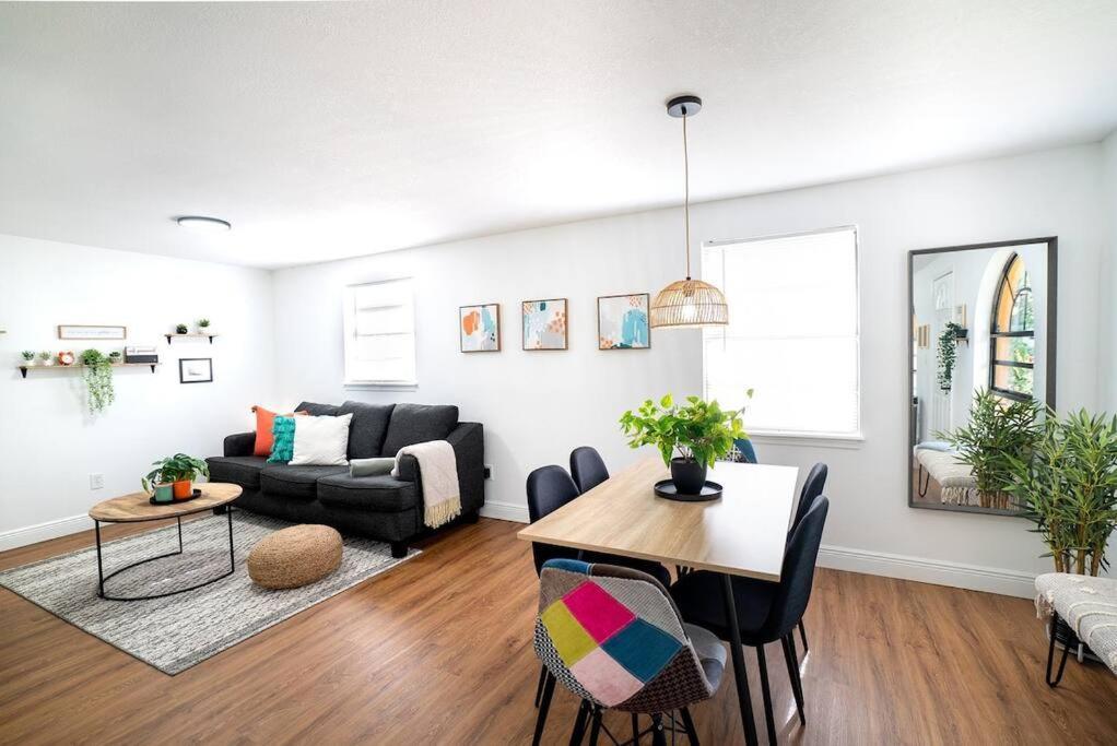 Casita Stylish Garden Home 5 Min to Bayshore water — 4-Star Luxury Hotel in Tampa, United States