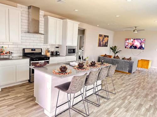 Luxurious 3 bed room home near medical center — 4-Star Luxury Hotel in Houston, United States