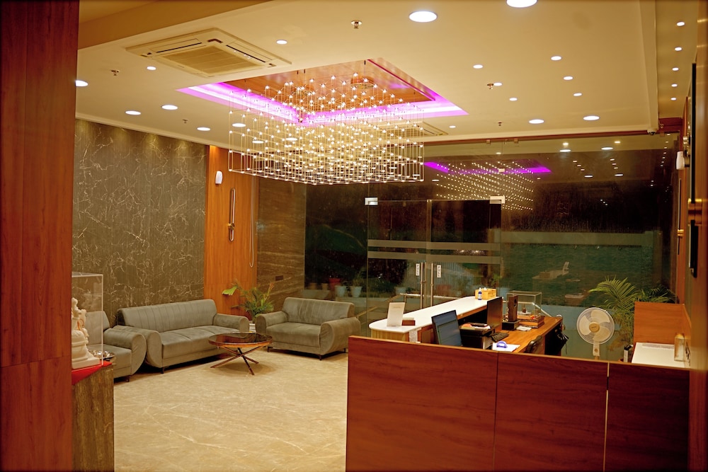 The Sky Imperial Hotel Kailash in Jamnagar, India