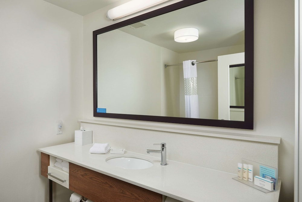 Hampton Inn Helena - photo 9