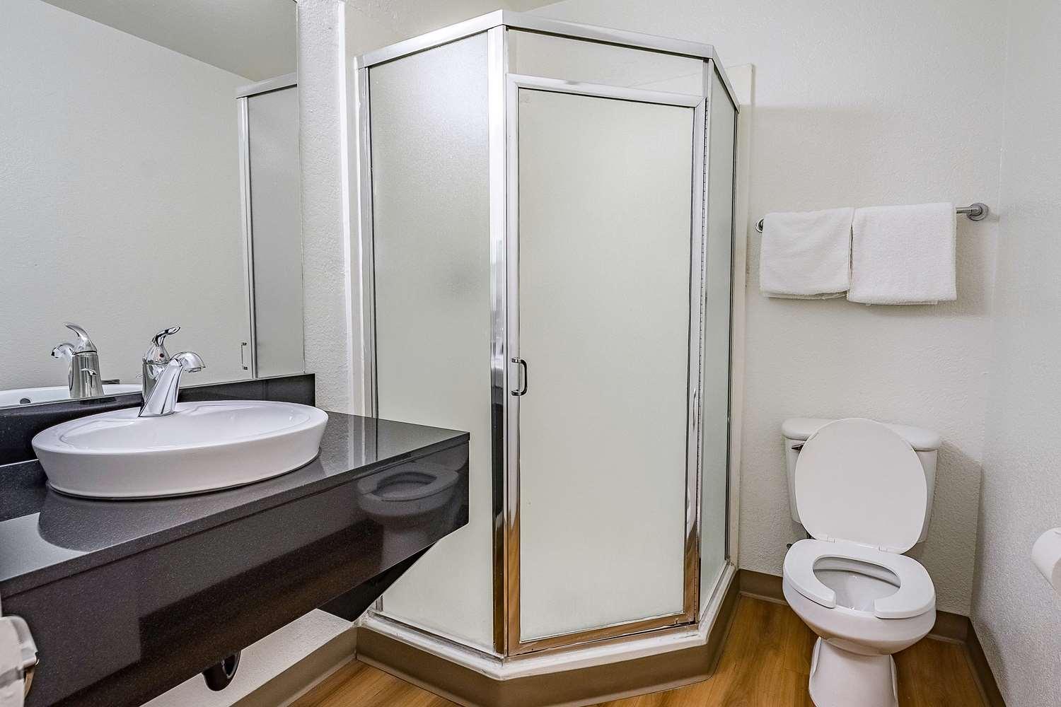Park Inn by Radisson Salt Lake City Airport - photo 20