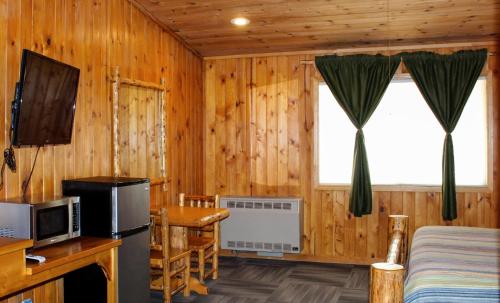 Boulder Inn - photo 10
