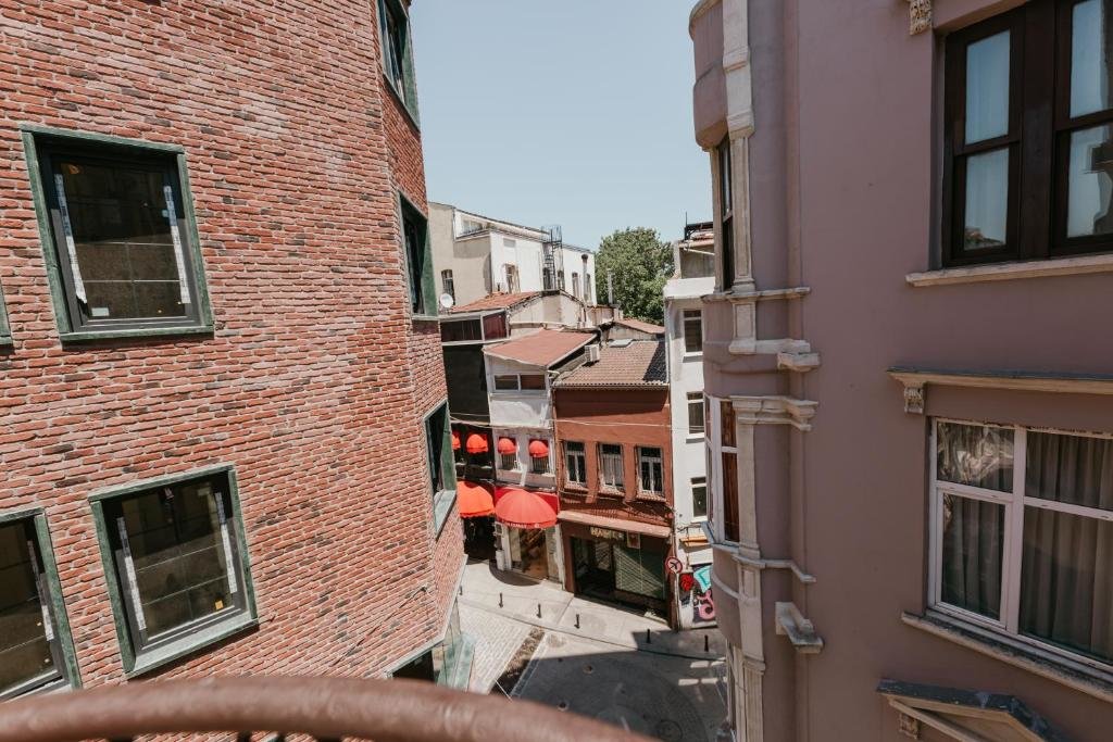 Galadoo Suites — 4-Star Luxury Hotel in Istanbul, Turkey