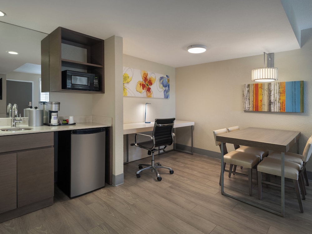Holiday Inn Resort Orlando Suites Waterpark by IHG - photo 13