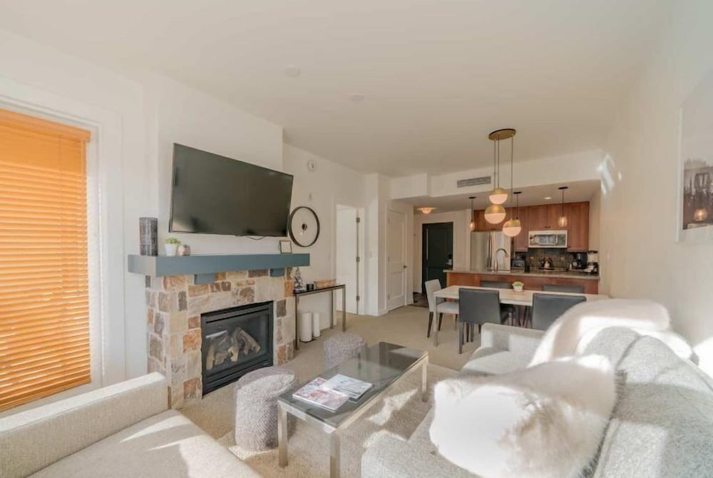 Snowmass Village by Gondola Resorts - photo 32