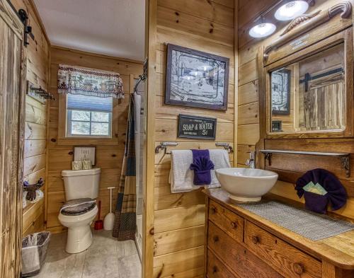 The Barn Hot Tub WIFI 560 FREE tickets each paid day - photo 22