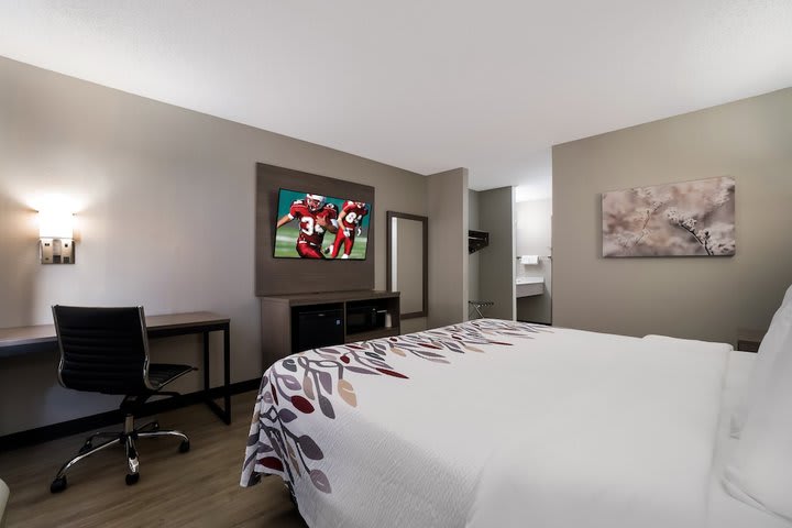 Super 8 by Wyndham Marston - photo 4