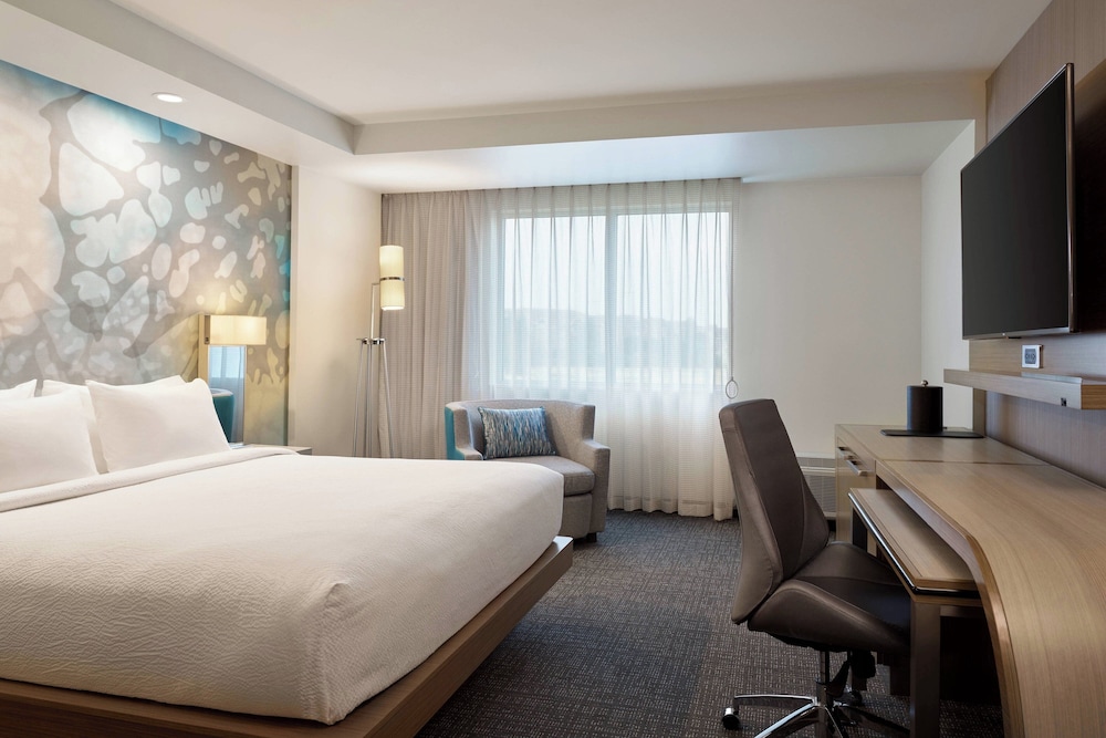 Courtyard by Marriott Denver Aurora - photo 7