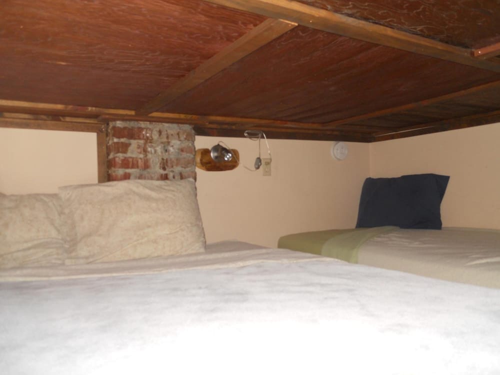 A Swan Nest Inn - photo 12