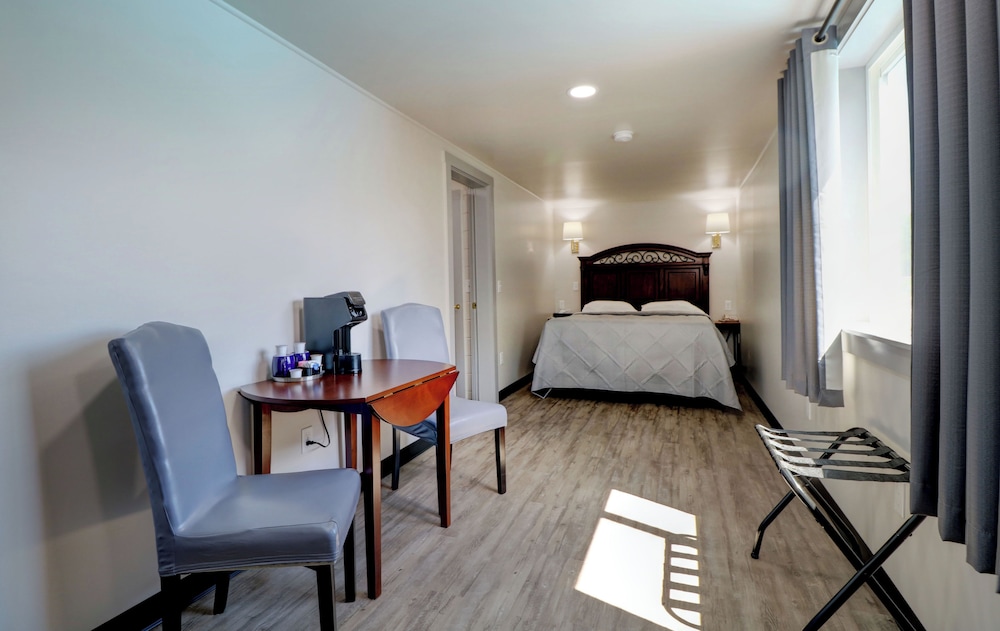 Canaan Motel - photo 21