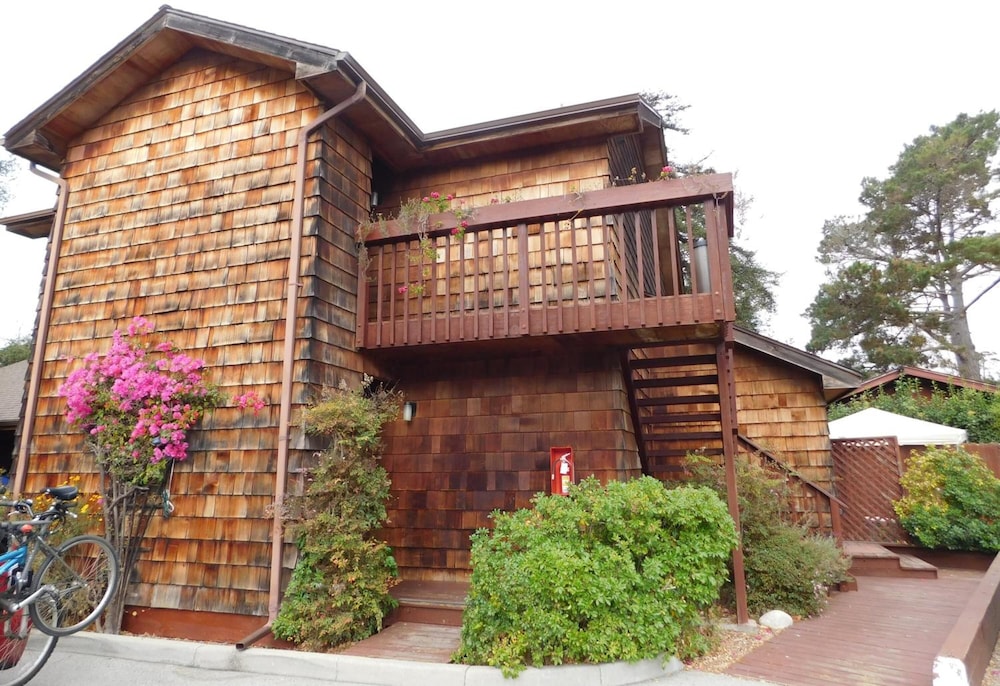 Pacific Gardens Inn - photo 46