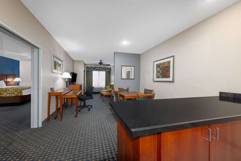 Baymont by Wyndham Pratt - photo 19
