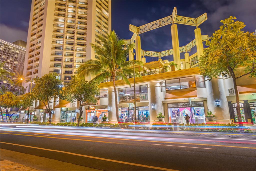 Hyatt Regency Waikiki Beach Resort & Spa - photo 21