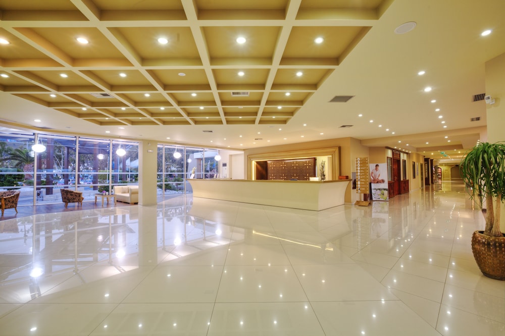 Kipriotis Village Resort All Inclusive