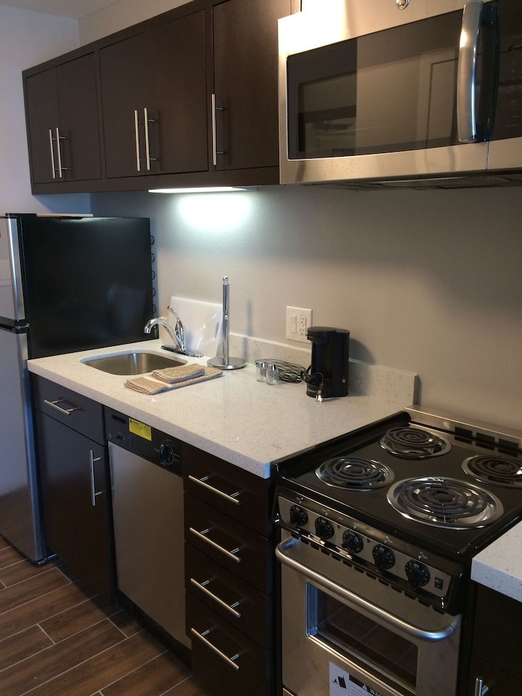 TownePlace Suites by Marriott Waco South - photo 14