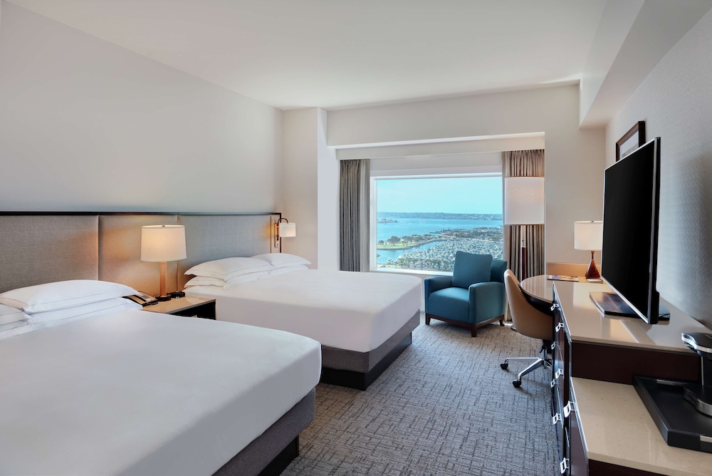 Hilton San Diego Bayfront - photo 18