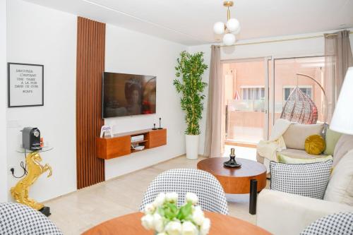 Cozy One Bedroom Apart Wi Fi Netflix and Balcony — 4-Star Luxury Hotel in Marrakesh, Morocco