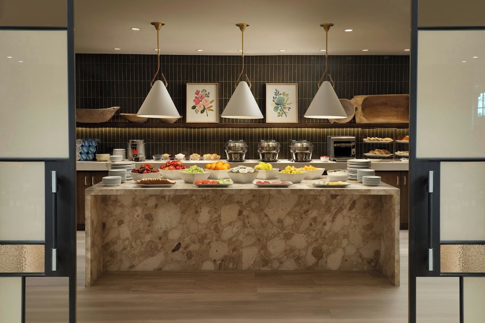 Courtyard by Marriott Pasadena Old Town - photo 52