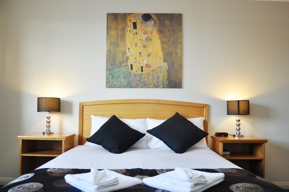 Meadowbrook Hotel - last minute hotel in Meadowbrook