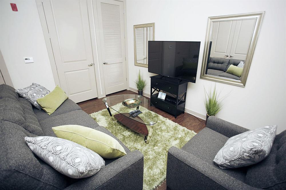 1505 Demonbreun By Sitsquare Suites - photo 6