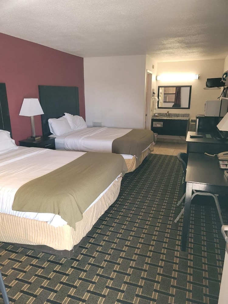 Ranger Inn - photo 12