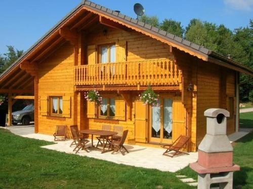 Chalet Les Ecureuils — 4-Star Luxury Hotel in Saint-Nabord, France