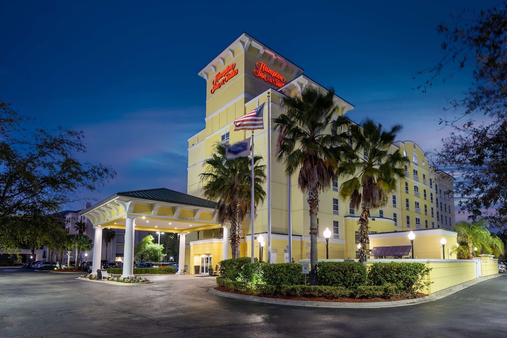 Hampton Inn & Suites Jacksonville Deerwood Park - photo 74