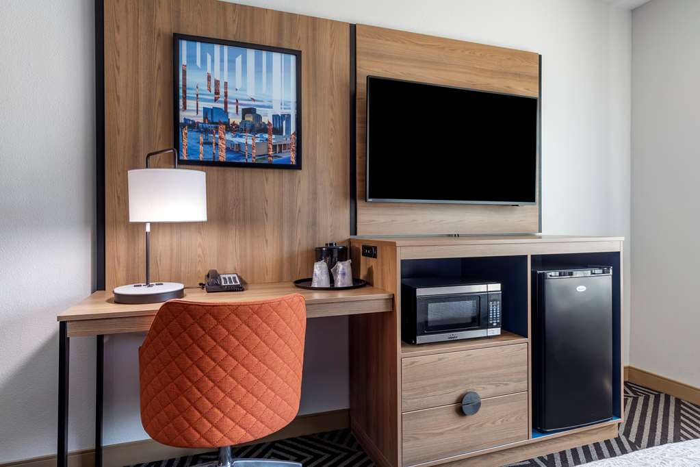 Best Western Plus Amarillo East Hotel - photo 28