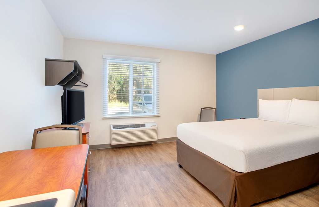 Extended Stay America Select Suites Fort Myers Northeast - photo 4