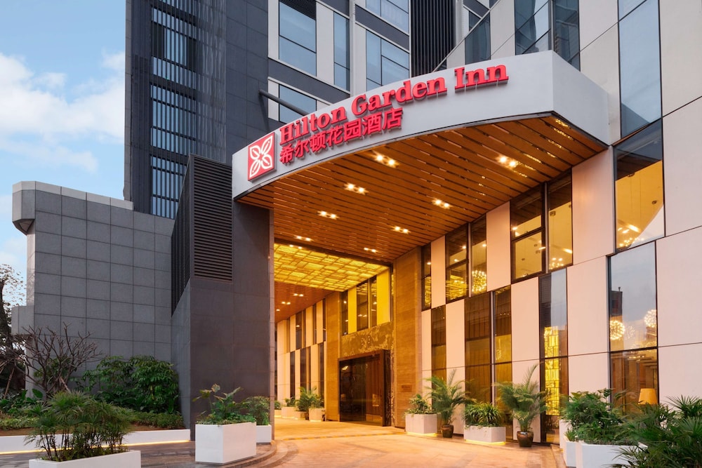 Hilton Garden Inn Shenzhen Bao'an — 4-Star Luxury Hotel in Shenzhen, People's Republic of China