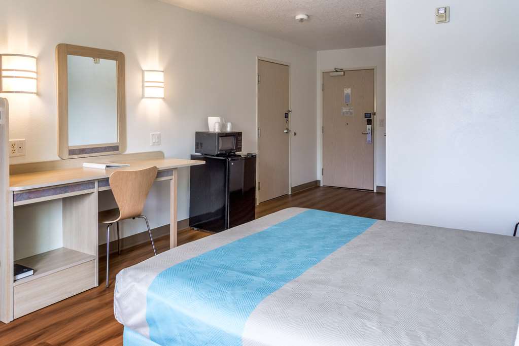 Motel 6 Lincoln City OR - photo 9