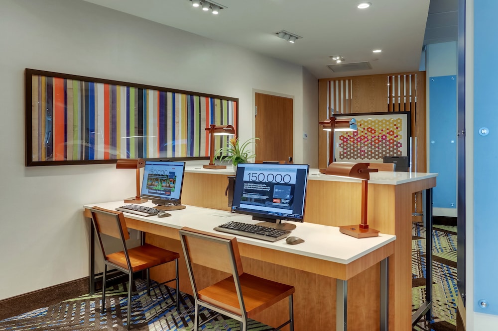 Holiday Inn Express Wilmington Porters Neck - photo 34