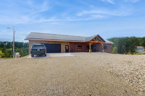 Bear Butte Retreat in Deadwood, United States