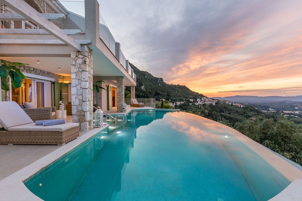 Villa Nirvana — 4-Star Luxury Hotel in Corfu, Greece