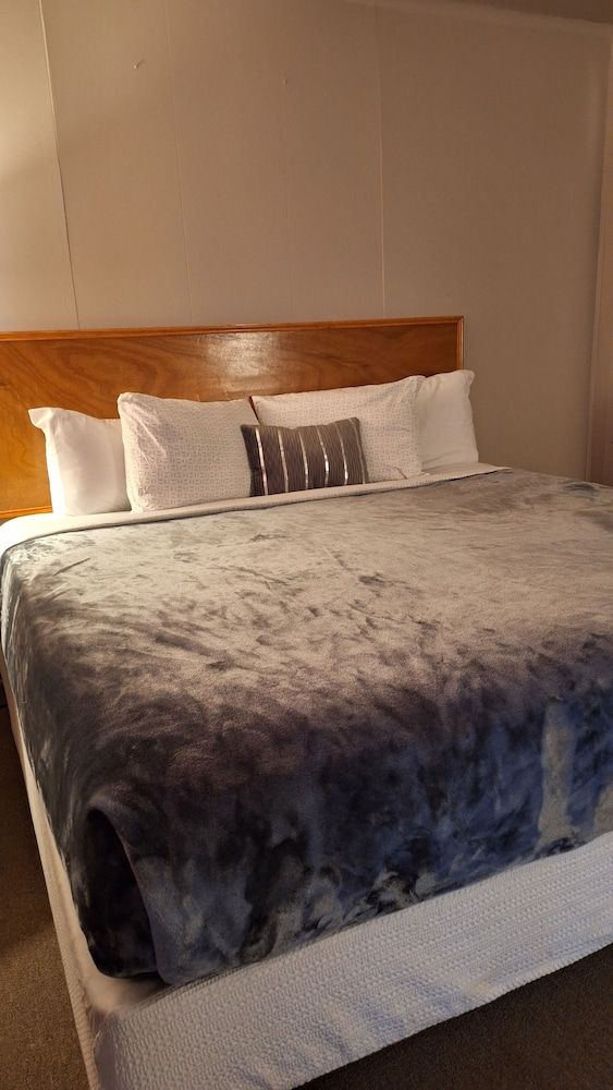 Comanche inn - photo 12