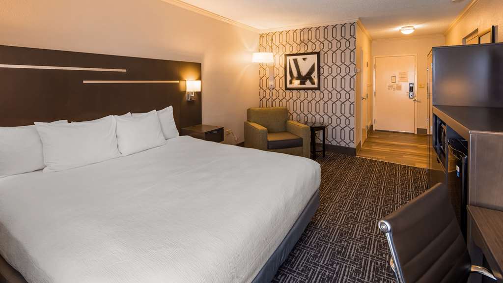 Best Western Plus Morristown Conference Center Hotel - photo 7